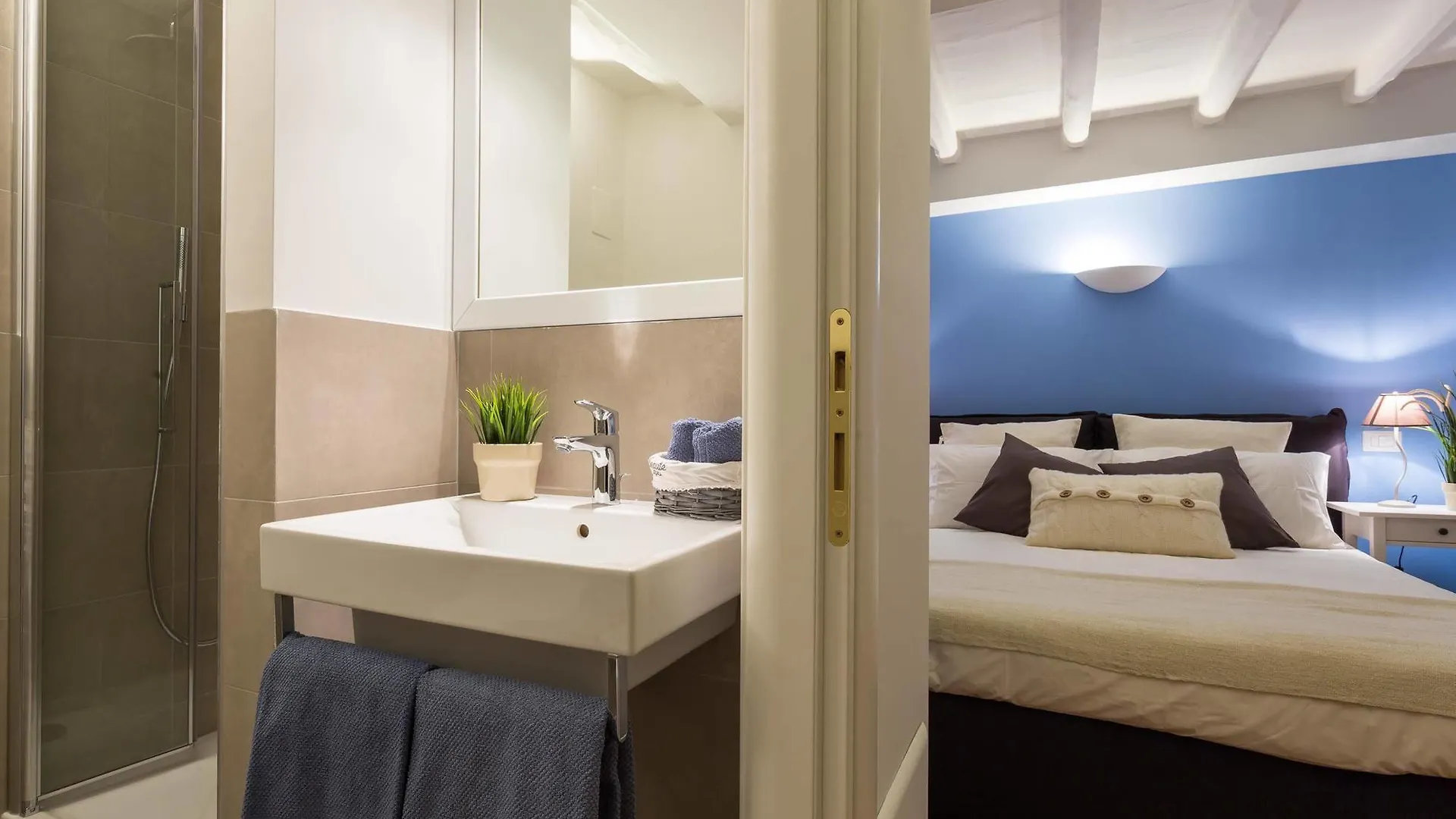 ** Bed & Breakfast The Spanish Suite Piazza di Spagna Roma Italia