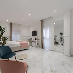  Konukevi Leia Hospitality İtalya