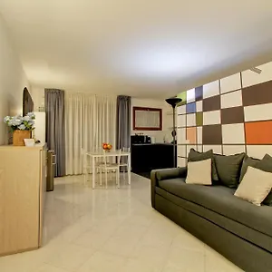 Fermata San Pietro - Con Parcheggio Apartment
