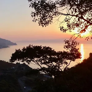 ** Oda ve Kahvaltı La Cage Aux Folles İtalya