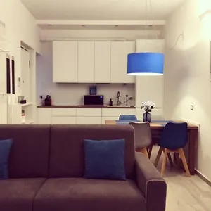 https://brand-new-stylish-apartment-in-navigli-area.it-lombardy.com