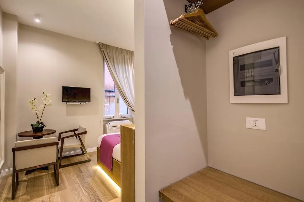 רומא The Spanish Suite Piazza Di Spagna לינה וארוחת בוקר